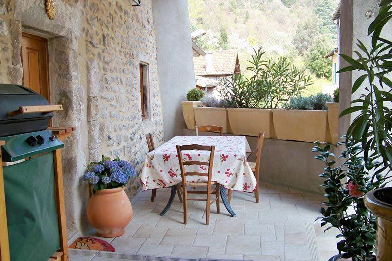 Gite Le Galta - Maison Entierement Equipee, 2 Chambres, Sdb Avec Bain A Remous, Terrasse Privative Pres De La Dolce Via Saint-Fortunat-sur-Eyrieux Ruang foto